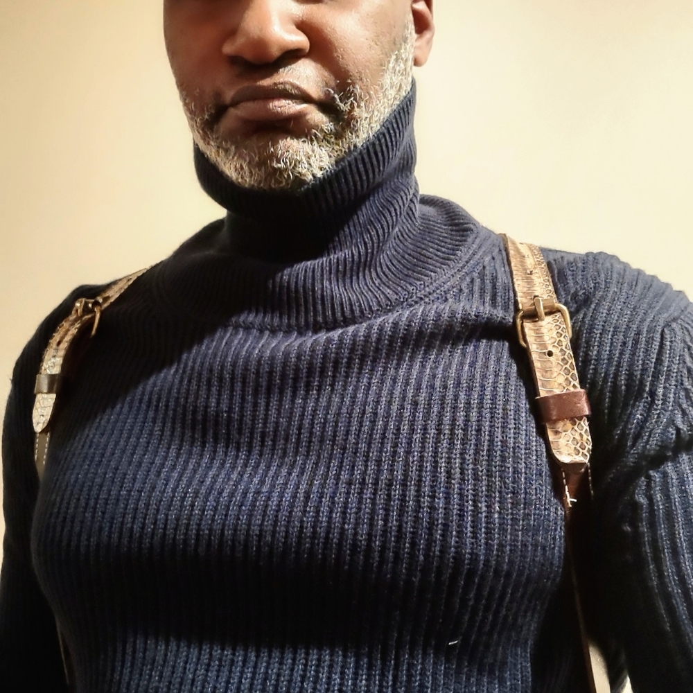 Wool blend turtleneck MADE IN ITALY men's medium. Navy blue